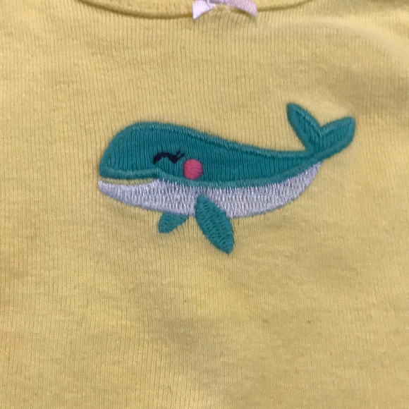 lot of 6 month carter’s onesies (5) - Picture 4 of 6